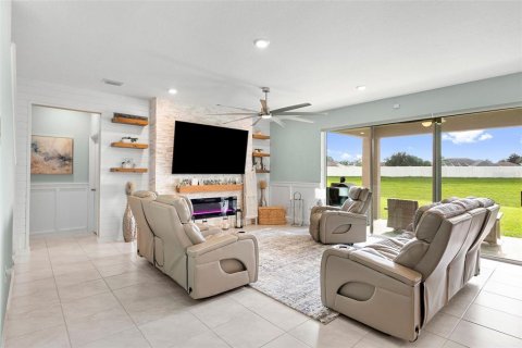 Casa en venta en Spring Hill, Florida, 4 dormitorios, 305.74 m2 № 2383684 - foto 15