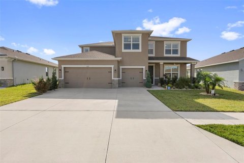 Casa en Spring Hill, Florida 4 dormitorios, 305.74 m2 № 2383684