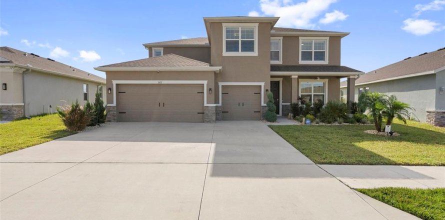 Casa en Spring Hill, Florida 4 dormitorios, 305.74 m2 № 2383684