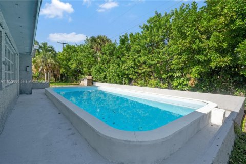 Villa ou maison à louer à Lauderdale Lakes, Floride: 3 chambres, 179.77 m2 № 2006244 - photo 18