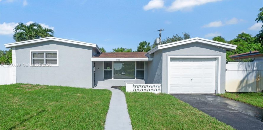 Villa ou maison à Lauderdale Lakes, Floride 3 chambres, 179.77 m2 № 2006244