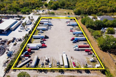 Propiedad comercial en venta en Orange City, Florida № 1581849 - foto 6