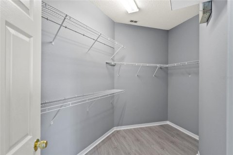 House in Orlando, Florida 4 bedrooms, 184.41 sq.m. № 1847483 - photo 18