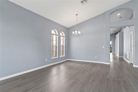 House in Orlando, Florida 4 bedrooms, 184.41 sq.m. № 1847483 - photo 3