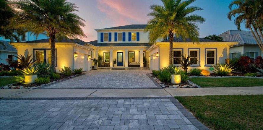 Villa ou maison à Apollo Beach, Floride 4 chambres, 378.11 m2 № 2120777