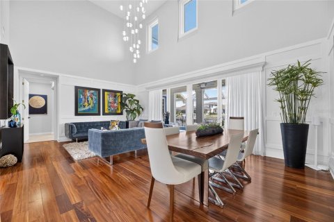 Villa ou maison à vendre à Apollo Beach, Floride: 4 chambres, 378.11 m2 № 2120777 - photo 15