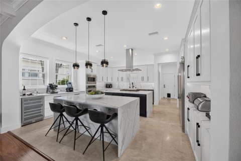 Villa ou maison à vendre à Apollo Beach, Floride: 4 chambres, 378.11 m2 № 2120777 - photo 24