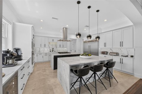 Villa ou maison à vendre à Apollo Beach, Floride: 4 chambres, 378.11 m2 № 2120777 - photo 26