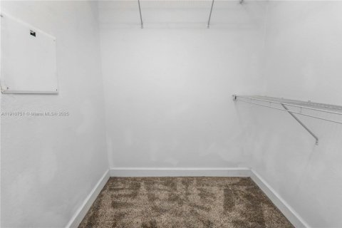 Copropriété à vendre à Hollywood, Floride: 2 chambres, 108.14 m2 № 2013414 - photo 27