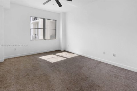 Copropriété à vendre à Hollywood, Floride: 2 chambres, 108.14 m2 № 2013414 - photo 22