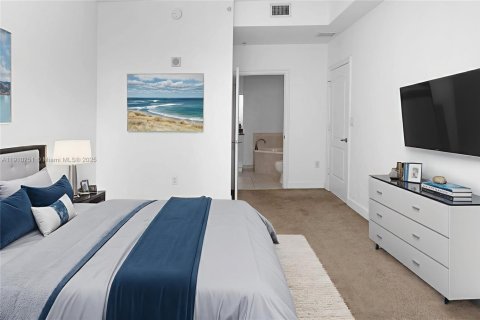 Copropriété à vendre à Hollywood, Floride: 2 chambres, 108.14 m2 № 2013414 - photo 5