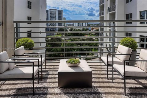 Copropriété à vendre à Hollywood, Floride: 2 chambres, 108.14 m2 № 2013414 - photo 3