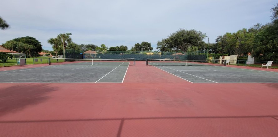 Villa ou maison à Riviera Beach, Floride 3 chambres, 137.12 m2 № 1178220