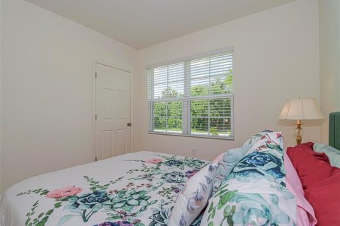 House in Palm Bay, Florida 4 bedrooms, 170.01 sq.m. № 1792910 - photo 20