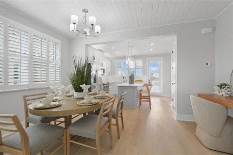 House in HUNTERS POINT in Cortez, Florida 4 bedrooms, 167.5 sq.m. № 1642397 - photo 14