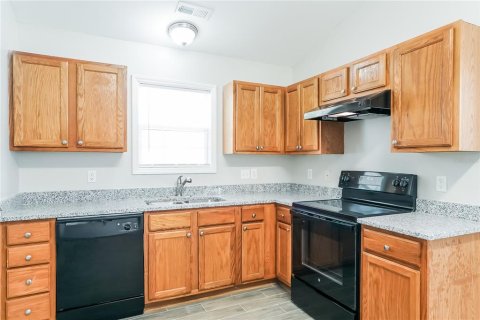 Casa en alquiler en Kissimmee, Florida, 4 dormitorios, 129.32 m2 № 1911770 - foto 6