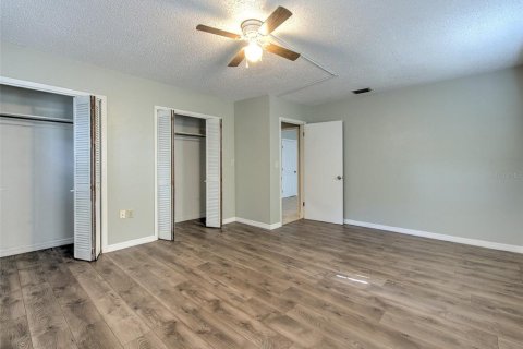 Casa en alquiler en Tampa, Florida, 5 dormitorios, 209.22 m2 № 1810908 - foto 28
