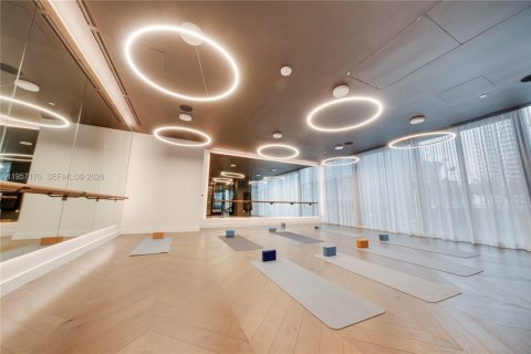 Condominio en alquiler en Miami, Florida, 34.1 m2 № 2011216 - foto 23