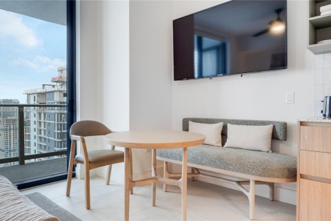 Condominio en alquiler en Miami, Florida, 34.1 m2 № 2011216 - foto 6