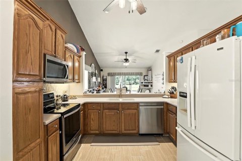House in Oviedo, Florida 3 bedrooms, 154.31 sq.m. № 1822943 - photo 6