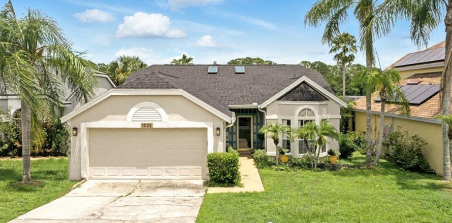 House in Oviedo, Florida 3 bedrooms, 154.31 sq.m. № 1822943