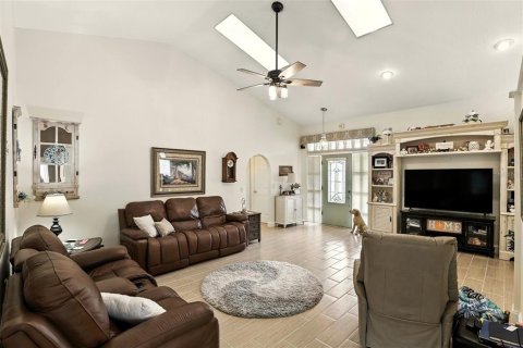 House in Oviedo, Florida 3 bedrooms, 154.31 sq.m. № 1822943 - photo 24