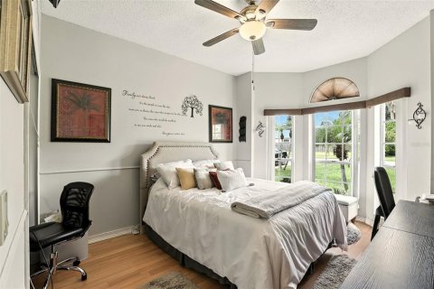 House in Oviedo, Florida 3 bedrooms, 154.31 sq.m. № 1822943 - photo 13
