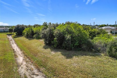 Propiedad comercial en venta en Port St. Lucie, Florida № 1988706 - foto 23