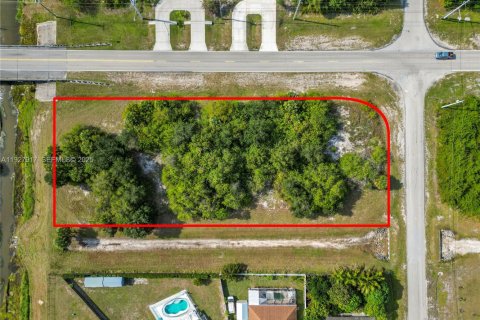 Propiedad comercial en venta en Port St. Lucie, Florida № 1988706 - foto 4