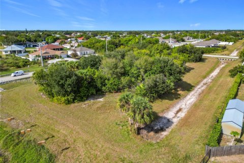 Propiedad comercial en venta en Port St. Lucie, Florida № 1988706 - foto 24