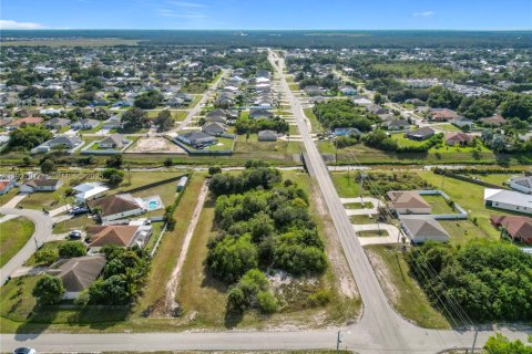 Propiedad comercial en venta en Port St. Lucie, Florida № 1988706 - foto 17
