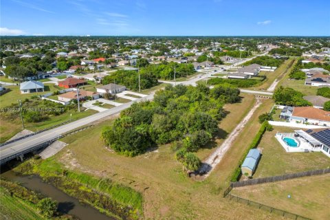 Propiedad comercial en venta en Port St. Lucie, Florida № 1988706 - foto 7