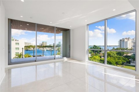 Condominio en venta en Sarasota, Florida, 3 dormitorios, 190.45 m2 № 2093133 - foto 11