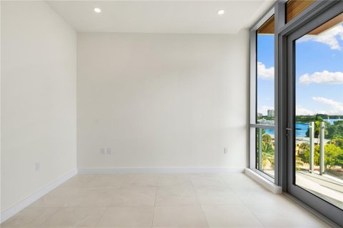 Condominio en venta en Sarasota, Florida, 3 dormitorios, 190.45 m2 № 2093133 - foto 23