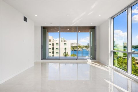 Condominio en venta en Sarasota, Florida, 3 dormitorios, 190.45 m2 № 2093133 - foto 13
