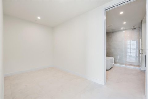 Condominio en venta en Sarasota, Florida, 3 dormitorios, 190.45 m2 № 2093133 - foto 18