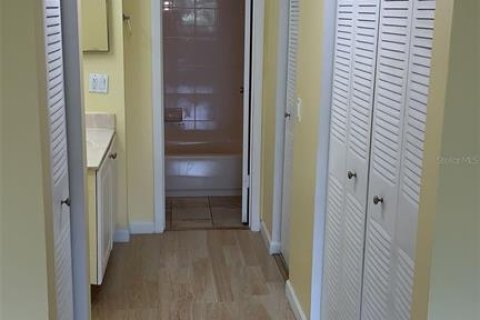 Condo in Plantation, Florida, 2 bedrooms  № 1879816 - photo 30