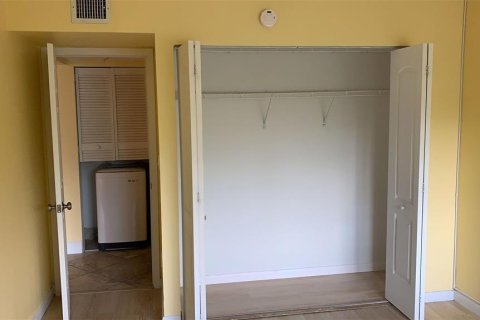 Condo in Plantation, Florida, 2 bedrooms  № 1879816 - photo 4