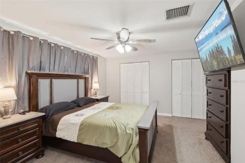 Casa en venta en Port Richey, Florida, 3 dormitorios, 132.2 m2 № 1877215 - foto 11