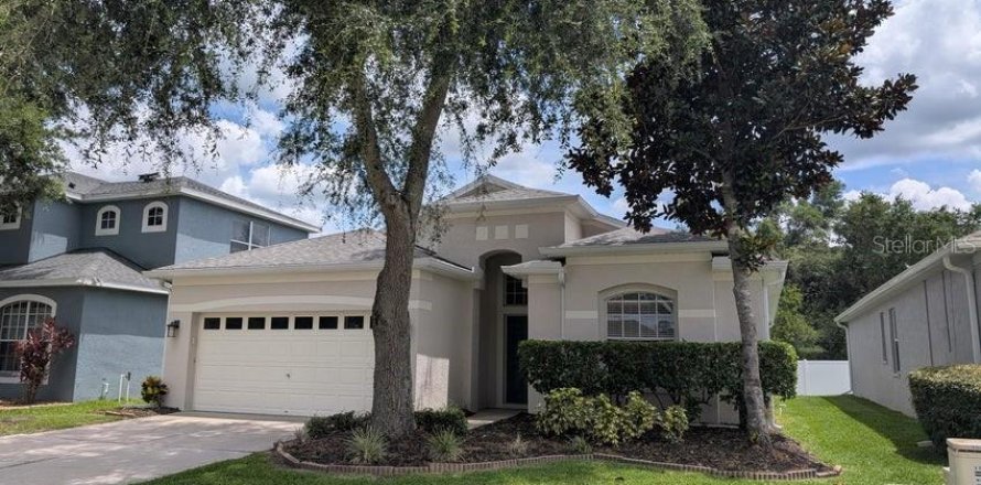 House in Spring Hill, Florida 3 bedrooms, 160.54 sq.m. № 1901430