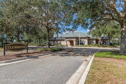 House in Spring Hill, Florida 3 bedrooms, 160.54 sq.m. № 1901430 - photo 5