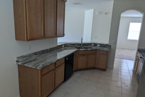 House in Spring Hill, Florida 3 bedrooms, 160.54 sq.m. № 1901430 - photo 8