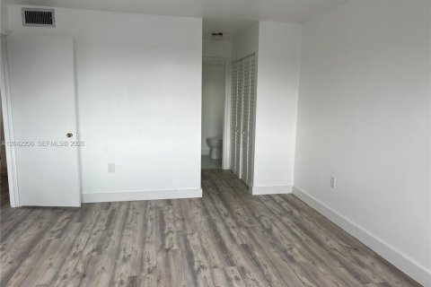 Condominio en venta en Miami, Florida, 1 dormitorio, 60.48 m2 № 2268992 - foto 22