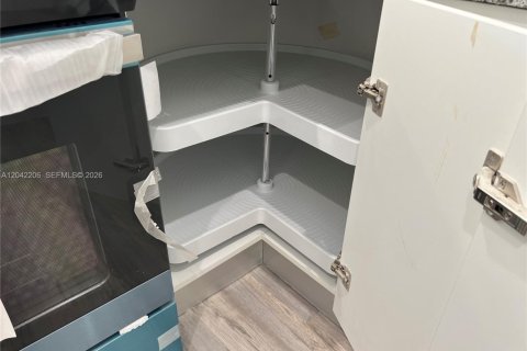 Condominio en venta en Miami, Florida, 1 dormitorio, 60.48 m2 № 2268992 - foto 13