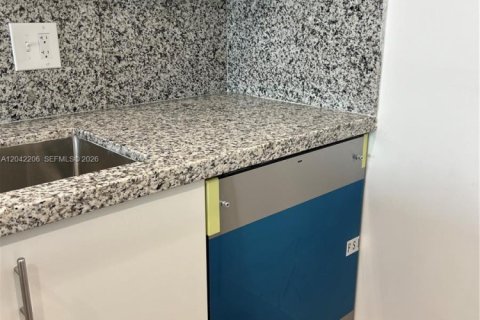 Condominio en venta en Miami, Florida, 1 dormitorio, 60.48 m2 № 2268992 - foto 8