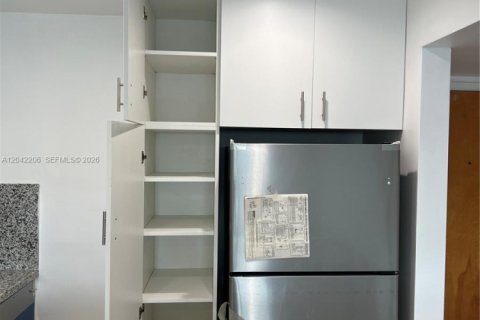 Condominio en venta en Miami, Florida, 1 dormitorio, 60.48 m2 № 2268992 - foto 15