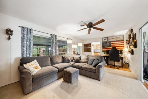 House in Orlando, Florida 2 bedrooms, 155.89 sq.m. № 1747750 - photo 12