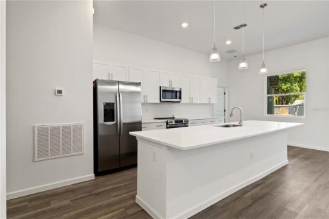 Casa en venta en North Port, Florida, 3 dormitorios, 186.36 m2 № 1648041 - foto 6