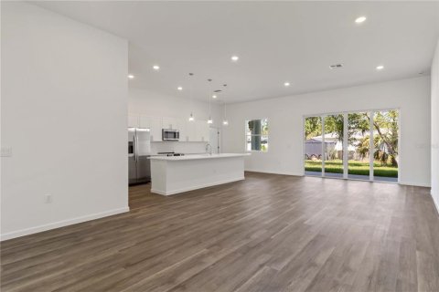 Casa en venta en North Port, Florida, 3 dormitorios, 186.36 m2 № 1648041 - foto 4