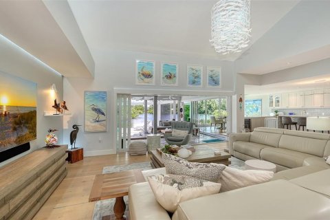 House in Longboat Key, Florida 3 bedrooms, 278.24 sq.m. № 1876188 - photo 10
